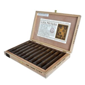 Liga Privada T52 Toro – Premium Full-Bodied Cigars at Barrister Cigars